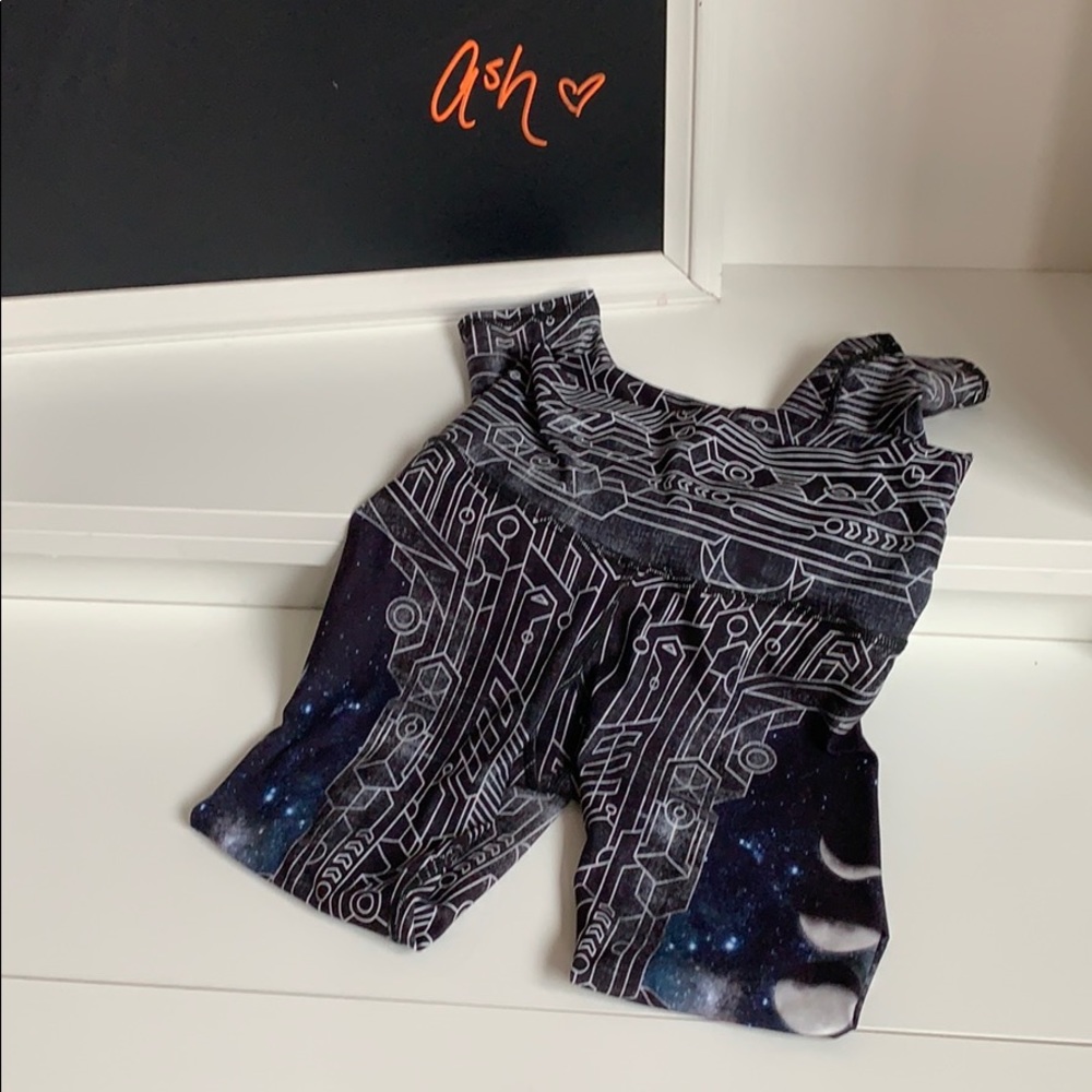 Niyama Sol Wolf Child leggings